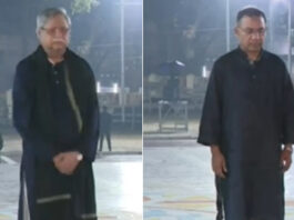 একুশের প্রথম প্রহরে শহীদ মিনারে রাষ্ট্রপতি ও প্রধানমন্ত্রীর শ্রদ্ধা