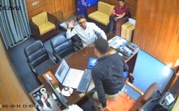 “এক থাপ্পড়ে ঠিক করে দেব”—প্রকল্প পরিচালককে নেতার হুমকি